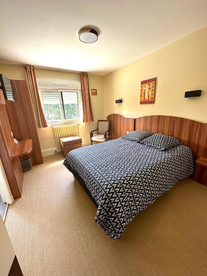 Hotel Roc Land Les Portes du Coglais المظهر الخارجي الصورة